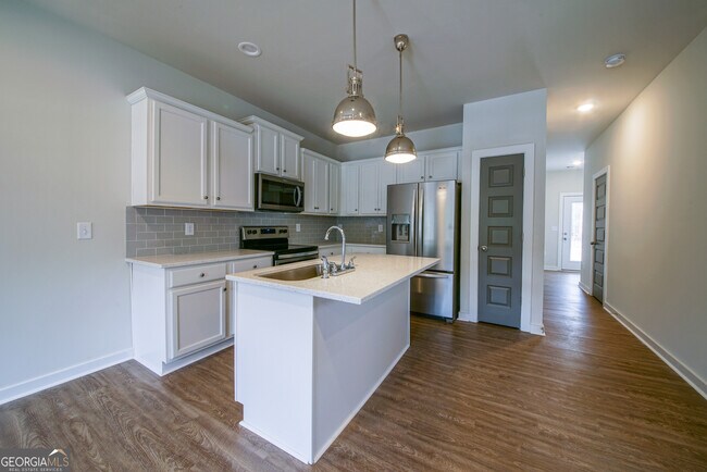 305 Lorien Way in Athens, GA - Building Photo - Building Photo