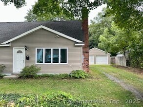45 Fairchild Dr in Bethel, CT - Building Photo - Building Photo