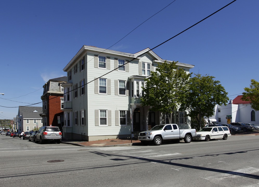 251 Cumberland Ave in Portland, ME - Foto de edificio