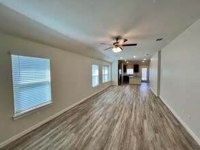 608 Pheasant Hill Ln in Andice, TX - Building Photo - Building Photo