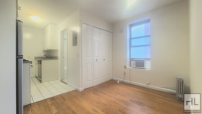 EAST 80 STREET, Unit 25