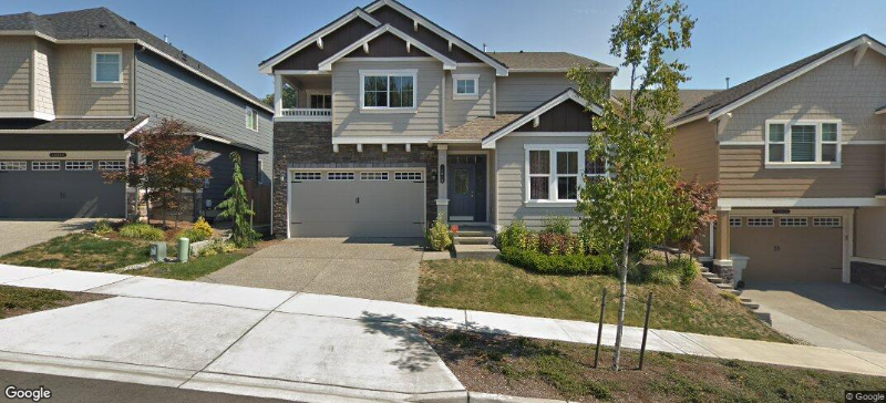 14010 163rd Ave SE in Renton, WA - Foto de edificio