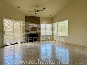 6117 E Nance St in Mesa, AZ - Building Photo - Building Photo