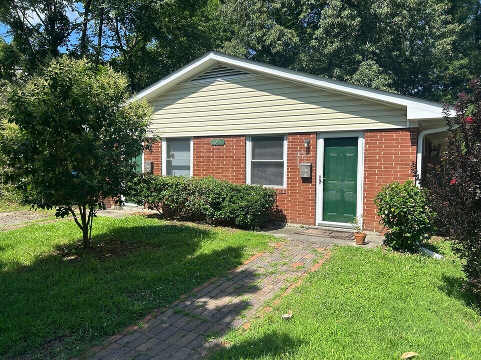1017 Onslow St in Durham, NC - Building Photo