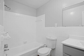 The Greenbriar in Baltimore, MD - Foto de edificio - Building Photo