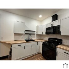 32 Chapel St, Unit #1R in Norwalk, CT - Building Photo - Building Photo