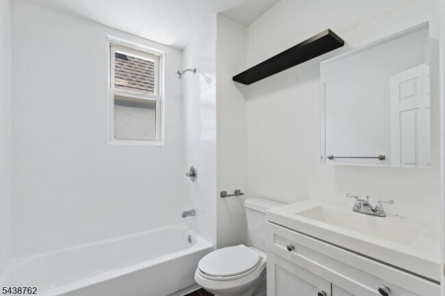 property at 1043 Hunterdon St