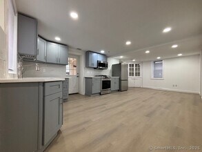 1 Kittredge St in Norwalk, CT - Building Photo - Building Photo