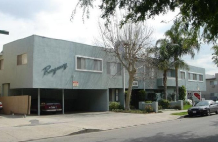 Regency Park Apartments in Canoga Park, CA - Building Photo - Building Photo