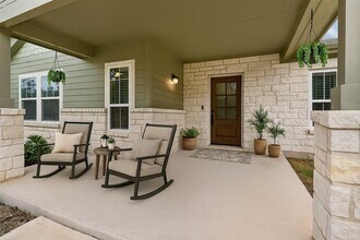 8501 Looksee Ln in Austin, TX - Building Photo - Building Photo