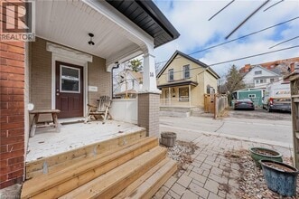 14 Hermie Pl in Kitchener, ON - Building Photo - Building Photo