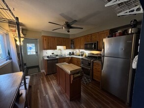 3944 Mintwood St in Pittsburgh, PA - Building Photo - Building Photo