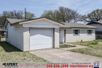 2723 Live Oak Dr in Copperas Cove, TX - Building Photo - Building Photo