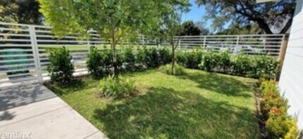 3787 Thomas Ave in Miami, FL - Building Photo - Building Photo