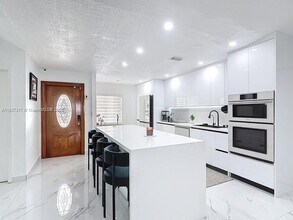 13411 SW 116th Pl in Miami, FL - Building Photo - Building Photo