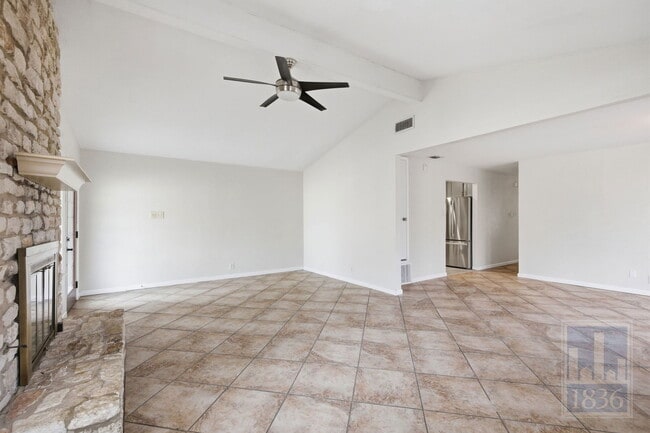 6201 Tara Dr in Austin, TX - Building Photo - Building Photo