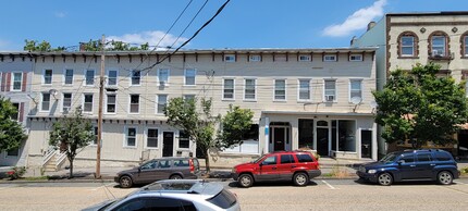 303-313 Mill St in Belvidere, NJ - Building Photo - Building Photo