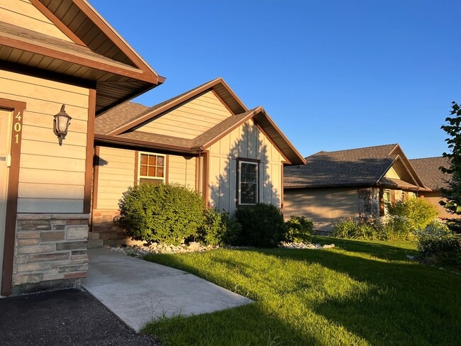 401 Booshway St in Driggs, ID - Building Photo - Building Photo