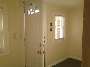 1615 Genesee St in Hamilton Township, NJ - Building Photo - Building Photo