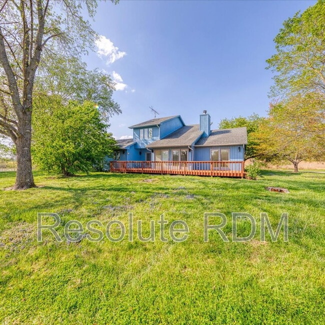 12001 E 300 S in Columbus, IN - Building Photo - Building Photo