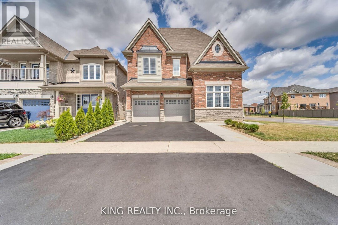 283 Elbern Markell Dr in Brampton, ON - Building Photo