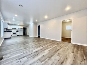 920 Emerson Ave in Muskegon, MI - Building Photo - Building Photo