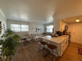 801 Meridian Ave in Miami Beach, FL - Building Photo