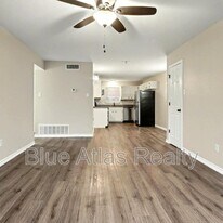 225 Bryan St in Denton, TX - Building Photo