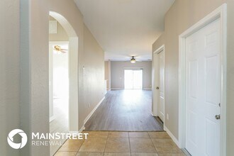 3416 Grove Blossom Ln in Plant City, FL - Foto de edificio - Building Photo