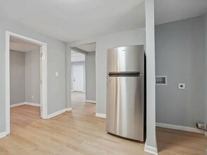 562 Grant St SW in Atlanta, GA - Foto de edificio - Building Photo