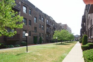 3024 N Halsted St, Unit B4 in Chicago, IL - Building Photo
