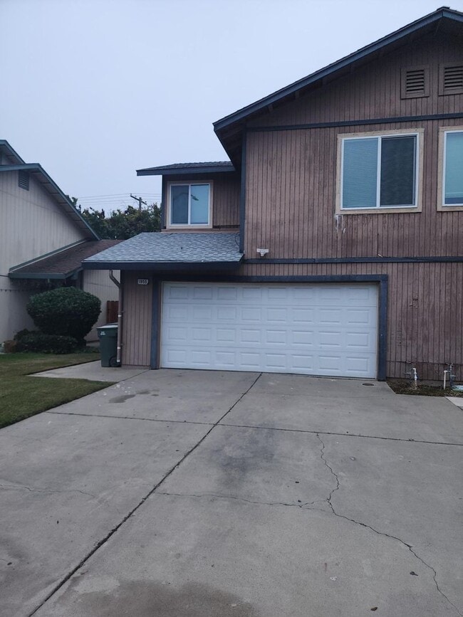 property at 1953-1955 Glen Ridge Dr