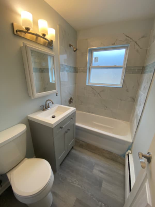 398 N 3rd Ave, Unit 4 in Des Plaines, IL - Building Photo - Building Photo