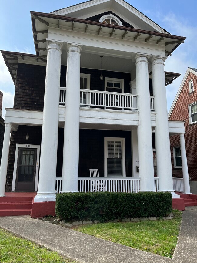 289 W Main St in Danville, VA - Building Photo - Building Photo