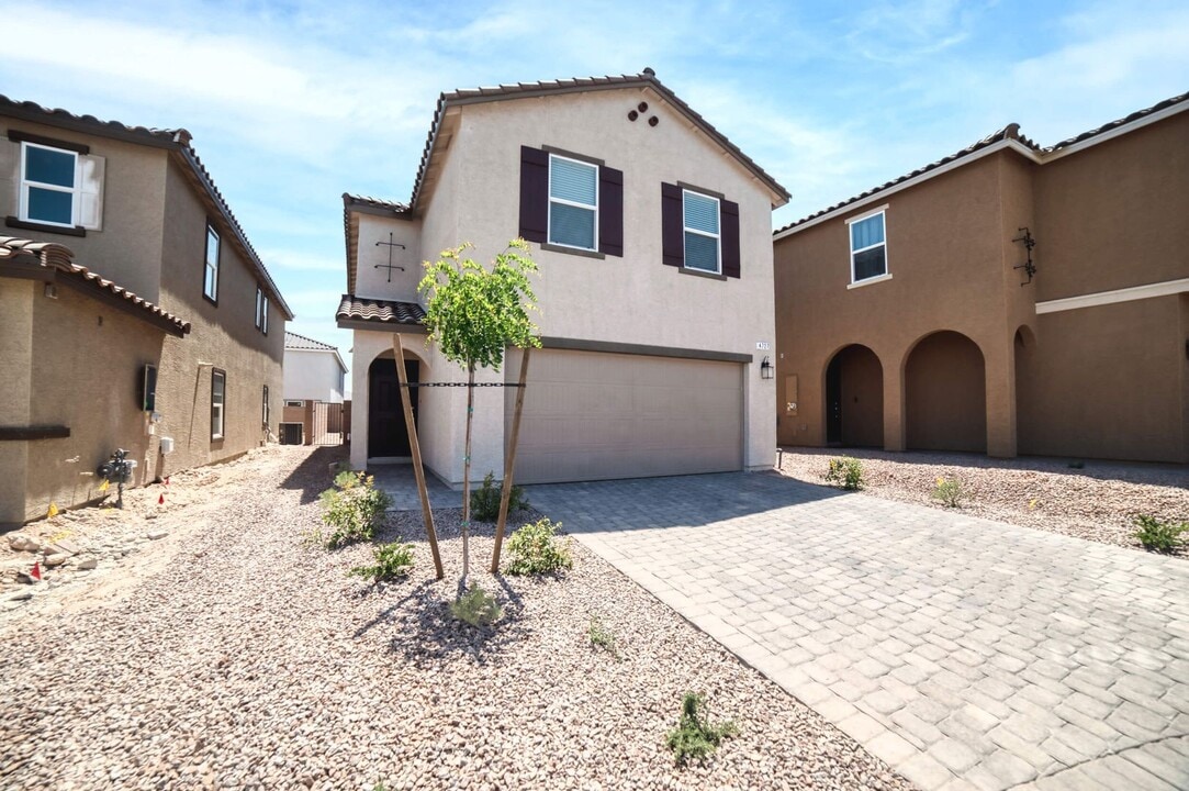 4727 Mystic Quartz Ct in Las Vegas, NV - Foto de edificio