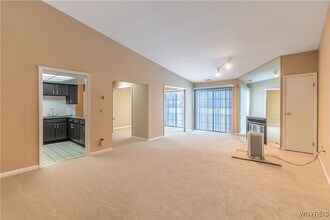 1105 Youngs Rd in Buffalo, NY - Building Photo - Building Photo