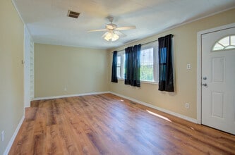 2005 McDonough St in Joliet, IL - Building Photo - Building Photo
