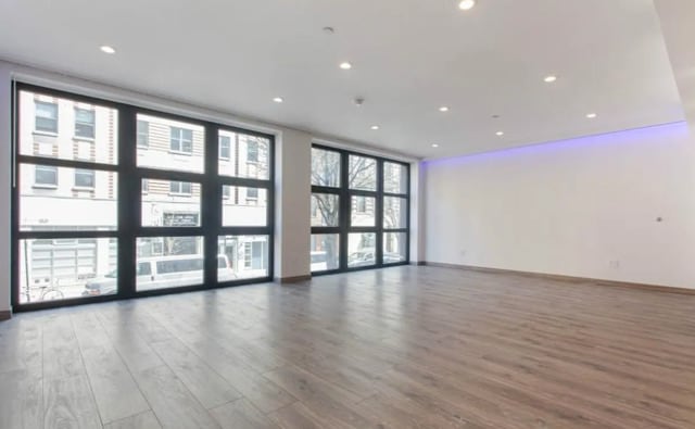 222 E 7th St in New York, NY - Building Photo - Building Photo