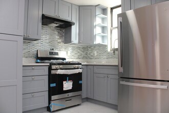 1194 Dumont Ave in Brooklyn, NY - Building Photo - Building Photo