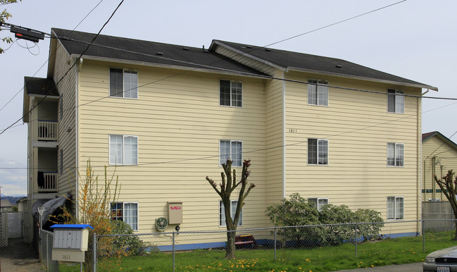 1611 Chestnut St in Everett, WA - Building Photo - Building Photo