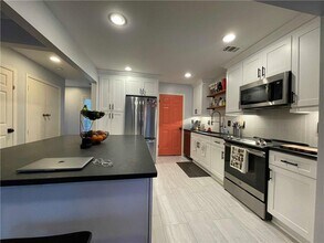 2751 Farmstead Rd in Smyrna, GA - Building Photo - Building Photo