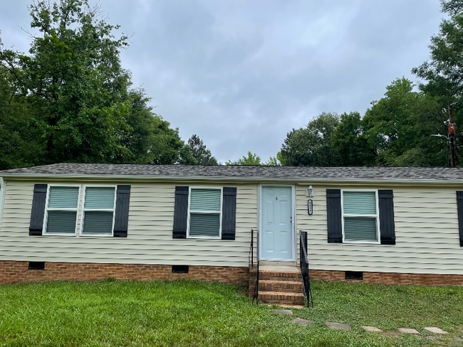 property at 5317 Waxhaw-Marvin Rd