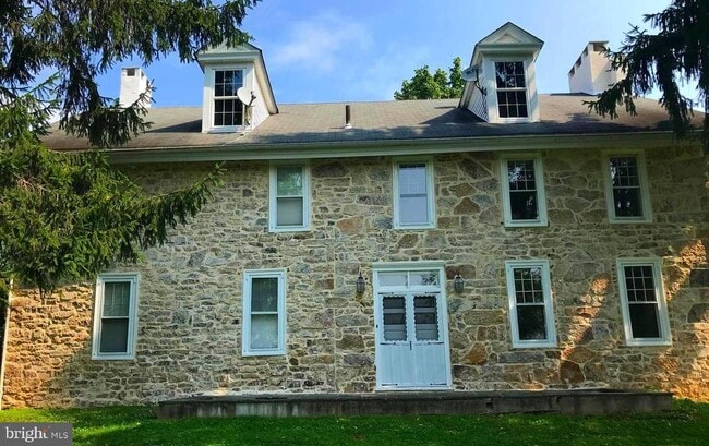 75 N Bacton Hill Rd in Malvern, PA - Building Photo - Building Photo