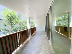 848 Kings Rd in West Hollywood, CA - Foto de edificio - Building Photo