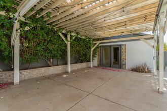 2455 E Amelia Ave in Phoenix, AZ - Building Photo - Building Photo