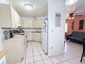 954 NW 14th St in Homestead, FL - Building Photo - Building Photo