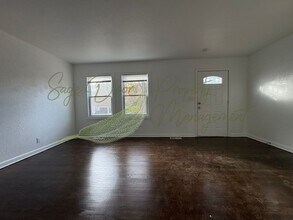 11316 East 40th St S in Independence, MO - Building Photo - Building Photo