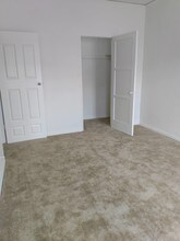 1801 N Kingsley Dr, Unit 3930-24 in Los Angeles, CA - Building Photo - Building Photo
