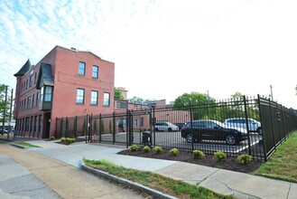 The Lange in St. Louis, MO - Foto de edificio - Building Photo