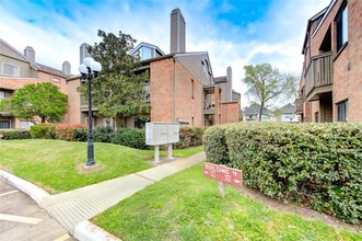 2023 Gentryside Dr in Houston, TX - Building Photo - Building Photo